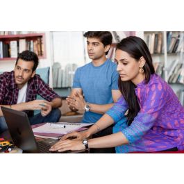 HP EliteBook Ultra G1i Notebook con Procesador Intel Core Ultra 5 228V, Pantalla OLED 2.8K 14", 32GB RAM, 512GB SSD, Windows 11 Pro