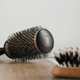 Kashōki #43 mm Cepillo Redondo Ventilado para Pelo, Cerdas Jabalí Natural y Nylon Ionizado, Cerámico, Óptimo Flujo Aire, 1 ud Kashōki #43 mm Cepillo Redondo Ventilado para Pelo, Cerdas Jabalí Natural y Nylon Ionizado, Cerámico, Óptimo Flujo Aire, 1 ud
