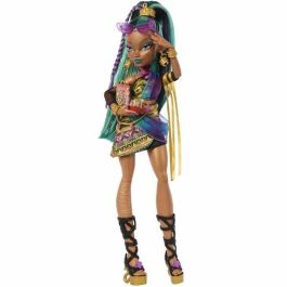 Monster High Jdr48 Muñeca Nefera De Nile, Momia Elegante Aterradora con Mascota Escarabajo Lavish, Vestido Cruzado y Accesorios Mattel