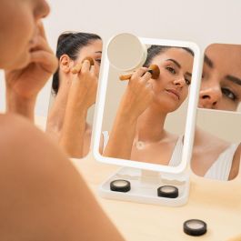 Espejo de Maquillaje Tríptico Recargable con Aumento y Luz LED Miled InnovaGoods Precio: 19.49999942. SKU: B19LTJJQA7