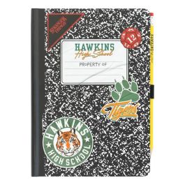 ERIK Cuaderno A5 Stranger Things Premium Punteado 96 Hojas Tapa Dura con Lápiz y Pegatinas, Bolsillo y Marcapáginas Precio: 10.50000006. SKU: B1FRR6KETS