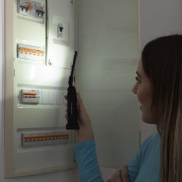 Linterna LED Recargable Magnética 5 en 1 Litooler InnovaGoods Linterna LED Recargable Magnética 5 en 1 Litooler InnovaGoods