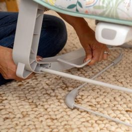Ingenuity ING17498 Mecedora para Bebé 3 en 1 Keep Cozy - Arcoíris Tropical con Arco y Juguetes Extraíbles, 3 Posiciones, hasta 18 kg