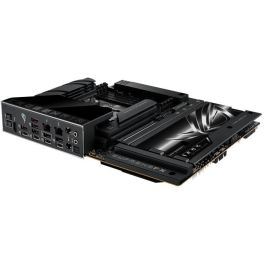 ASUS ROG CROSSHAIR X870E HERO BTF Placa Base ATX AMD X870E Socket AM5 para Procesadores AMD Ryzen Serie 7000/8000/9000 DDR5