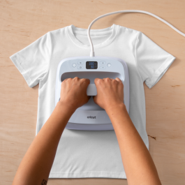 Cricut 2010393 Lámina de Vinilo de Transferencia Térmica Joy Xtra Iron-On Liso Multicolor, 5 Hojas