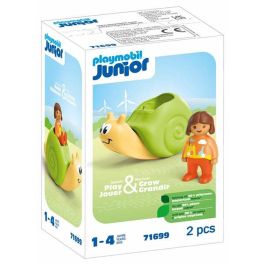 Caracol con figura playmobil junior.