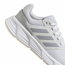 Zapatillas de Running para Adultos Adidas Galaxy 6 Mujer Blanco