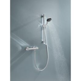 Set de ducha con mezclador termostático, rociador de 3 chorros, barra de 60 cm y flexo - GROHE 34237003 - Ahorro de agua - Cromo Set de ducha con mezclador termostático, rociador de 3 chorros, barra de 60 cm y flexo - GROHE 34237003 - Ahorro de agua - Cromo