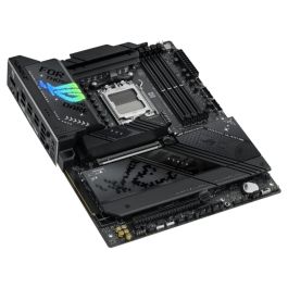 ASUS ROG STRIX X870-F GAMING WiFi AMD X870 Zócalo AM5 ATX