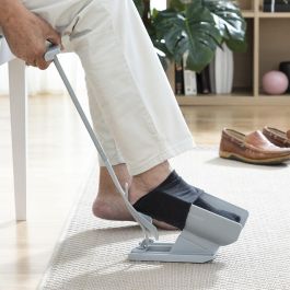 Calzador de Calcetines y Zapatos con Quitacalcetines Shoeasy InnovaGoods Precio: 12.50000059. SKU: V0103284