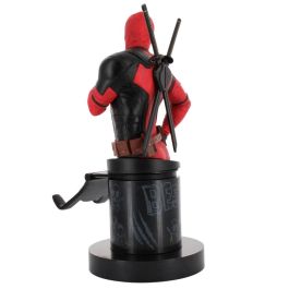EXQUISITE GAMING Soporte Cable Guy Deadpool & Wolverine para mandos y smartphones 21cm - Compatible PS5, Xbox Series X/S, iPhone