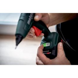 Pistola de pegamento caliente a batería - METABO - HK 18 LTX 20 - 18 V - MetaBOX 145 Pistola de pegamento caliente a batería - METABO - HK 18 LTX 20 - 18 V - MetaBOX 145