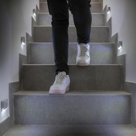 Luz LED con Sensor de Movimiento Lumtoo InnovaGoods 2 Unidades (Reacondicionado A+)