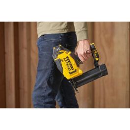 Stanley Fatmax SFMCN618B-XJ Clavadora de Acabado Calibre 18 V20, Inalámbrica 18V, para Clavos 16 a 50 mm, con Luz LED Stanley Fatmax SFMCN618B-XJ Clavadora de Acabado Calibre 18 V20, Inalámbrica 18V, para Clavos 16 a 50 mm, con Luz LED