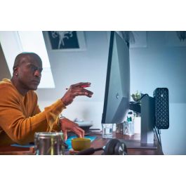 HP Z24q G3 Monitor de Ordenador QHD, Pantalla de 23.8" (60.5 cm) con Resolución 2560x1440 Píxeles Quad HD, Color Plata