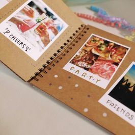 Canon Papel Fotográfico Adhesivo XS-20L - 20 Hojas Cuadradas 72x85mm con Borde para Escribir, Acabado Retro Tipo Instantánea