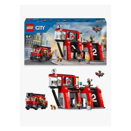 LEGO 60414 Estación de Bomberos y Camión de Bomberos, Figura de Perro de Juguete y 5 Minifiguras, Regalo Infantil