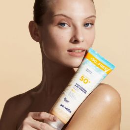 Sensilis Moisturizing & Refreshing Gel Crema Spf50+ 250 mL Sensilis Moisturizing & Refreshing Gel Crema Spf50+ 250 mL