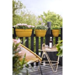 ELHO - Maceta - Vibia Campana Easy Hanger Medium - Honey Yellow - Balcón exterior - L 24.1 x W 36 x H 26.5 cm ELHO - Maceta - Vibia Campana Easy Hanger Medium - Honey Yellow - Balcón exterior - L 24.1 x W 36 x H 26.5 cm