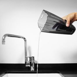 Cecotec Conga Immortal Extreme Suction Aspirador de Mano 22.2V Animal Wet&Dry Sin Bolsa Negro 25 Min Autonomía 500ml