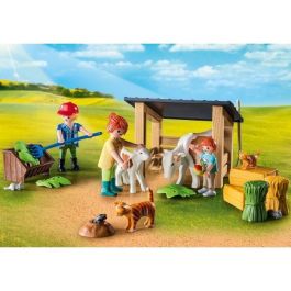 Casa de campo amueblada con zona de estar y dormir, con carretilla y vaca playmobil country Casa de campo amueblada con zona de estar y dormir, con carretilla y vaca playmobil country
