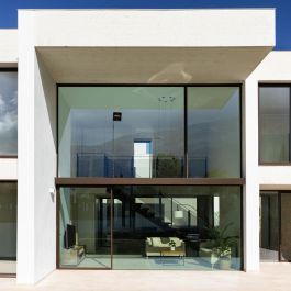 Cecotec Aspirador Limpiacristales Windroid 1390 Double Spray 72 W con mando y app