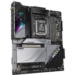 Gigabyte X670E AORUS MASTER AM5 Placa Base DDR5 para AMD Ryzen 9000 Series CPUs hasta 8000MHz Wi-Fi 6E 2.5GbE LAN