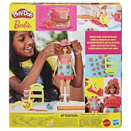 Hasbro Barbie Play-Doh Rosas y Cerquillos Set de Manualidades para Crear Ropa y Peinados, Edad +5 Años