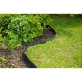 Borde de jardín - NATURE - Negro - PE reciclado, espesor 3 mm - Al. 15 cm x 10 m - 10 anclajes negros - Al. 26,7 x 1,9 x 1,8 cm