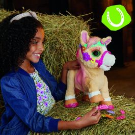 FurReal Cinnamon My Cuddly Pony, peluche electrónico de 35,5 cm, +80 sonidos y reacciones, 26 accesorios, para niños a partir de 4 años FurReal Cinnamon My Cuddly Pony, peluche electrónico de 35,5 cm, +80 sonidos y reacciones, 26 accesorios, para niños a partir de 4 años