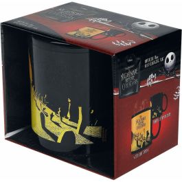 Taza Térmica Escena Del Cementerio 315 Ml Pyramid International Redstring SCMG24622