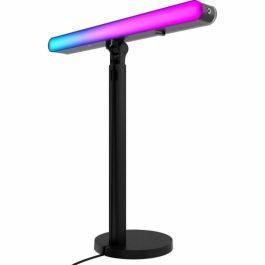 Iluminación de acento RGB dual: Litra Beam LX muestra tonos de piel naturales y una apariencia radiante, iluminación de acento frontal Al