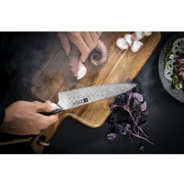 Zwilling 30571-201-0 Cuchillo de Chef TANREI 20 cm Acero Inoxidable - Hoja de Acero, Mango Negro, 230g