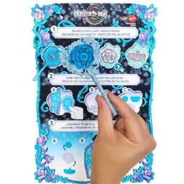 Muñeca monster high twyla con armario. incluye ropa y accesorios. Muñeca monster high twyla con armario. incluye ropa y accesorios.