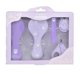 Beter MINI CURE BABY CARE Búho Lote 5pz Kit de Cuidado Personal para Bebés y Niños con Cepillo, Peine, Lima, Tijeras y Cortaúñas en Estuche Morado Precio: 10.89999944. SKU: S05107878