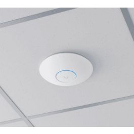 Ubiquiti Unifi U7 WiFi 7 AP Montaje Techo con PoE, 6 Spatial Streams, 6 GHz para WiFi sin interferencias en entornos exigentes