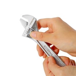 Llave ajustable 150, 200 ,250 mm. juego 3 unidades Llave ajustable 150, 200 ,250 mm. juego 3 unidades