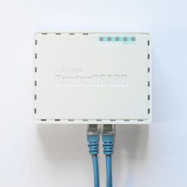 Mikrotik RB750GR3 Router Gigabit Ethernet 10/100/1000 MIPS64 880 MHz con 0.16 GB Almacenamiento Interno, Turquesa/Blanco Mikrotik RB750GR3 Router Gigabit Ethernet 10/100/1000 MIPS64 880 MHz con 0.16 GB Almacenamiento Interno, Turquesa/Blanco