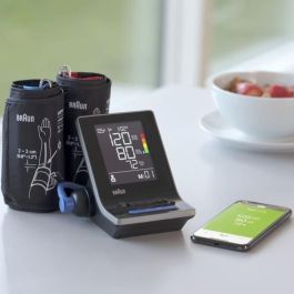 Braun BUA6350EU Tensiómetro de brazo Connected Exacfit 5 Braun BUA6350EU Tensiómetro de brazo Connected Exacfit 5