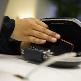 Master Lock Mini Baúl de Viaje Portátil con Cable de Seguridad Negro