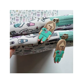 Wondee - Funda para Portátil hasta 16 Pulgadas, Diseño Temático Enfermera en Apuros, Acolchada y Ligera (226g), Universal para Diversas Marcas