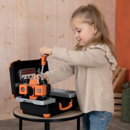 Black + Decker Caja Bricolo Box Juego de Herramientas para Niños con 3 Herramientas, Tornillos y Construcción de Vehículos