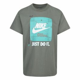 Camiseta de Manga Corta Infantil Nike Future Utility Ss Gris oscuro Precio: 27.0193. SKU: B1BRQ4C6MY