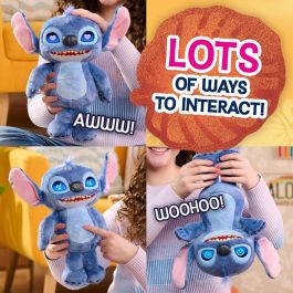 JUST PLAY Peluche Interactivo Disney Stitch 30cm con Ojos LED y Funciones de Sonido