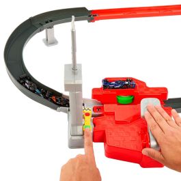 Mattel JDY15 Pista Racing F1 Hot Wheels y 3 Coches Escala 1:64 McLaren Alpine RB