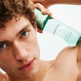 Calvin Klein CK Cotton Musk Body Mist 236 ml Unisex para Cuerpo y Cabello Hidratante Fragancia Suave Floral Almizcle