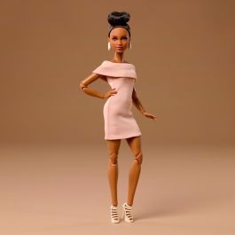 Barbie Signature Basics 08 Muñeca JJX27 Mattel