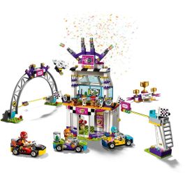 LEGO Friends 41352 Gran Carrera Set de Construcción, 648 Piezas, de 7 a 12 Años, Multicolor, Juego de Chica con 3 Figuras