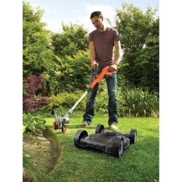 Black & Decker Herramienta Inalámbrica 3 en 1 Cortacésped 28cm 18V Batería 2Ah con 2 Velocidades E-Drive y Alimentación Reflex