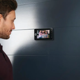 Yale Mirilla Digital con Pantalla LCD de 4.3 Pulgadas - Grabación de Foto y Video - Para Puertas de 38-110 mm de Grosor